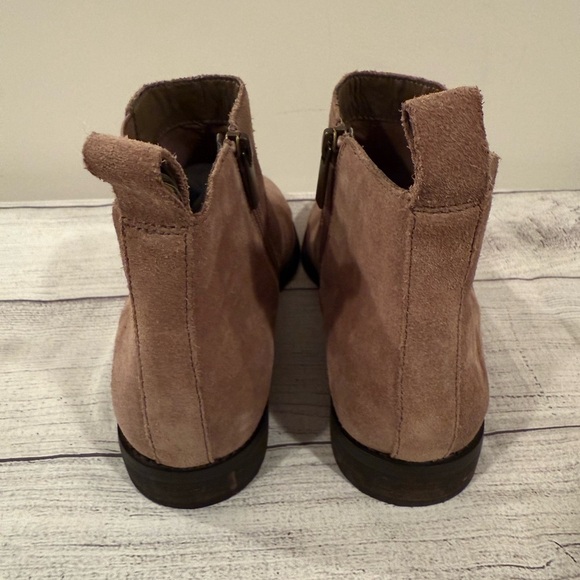LANDS END Women Tan Suede Ankle Boots/size 8 - Picture 7 of 11